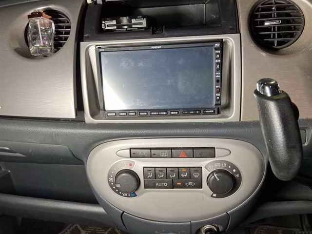 DAIHATSU MOVE LATTE