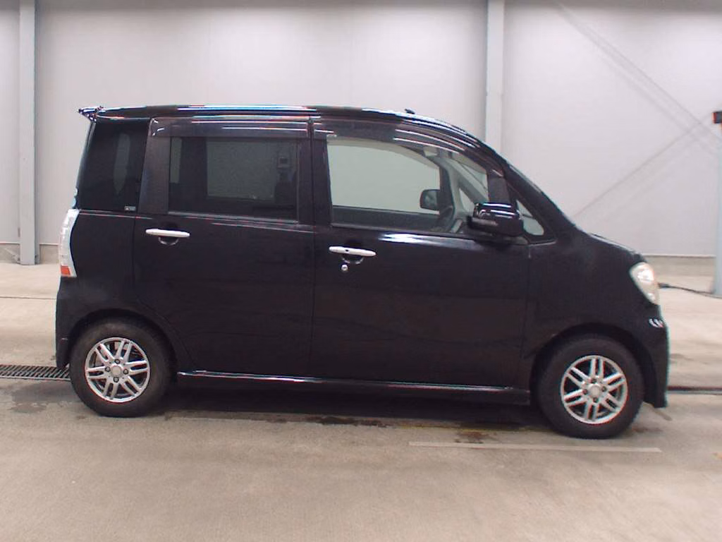 DAIHATSU TANTO EXE