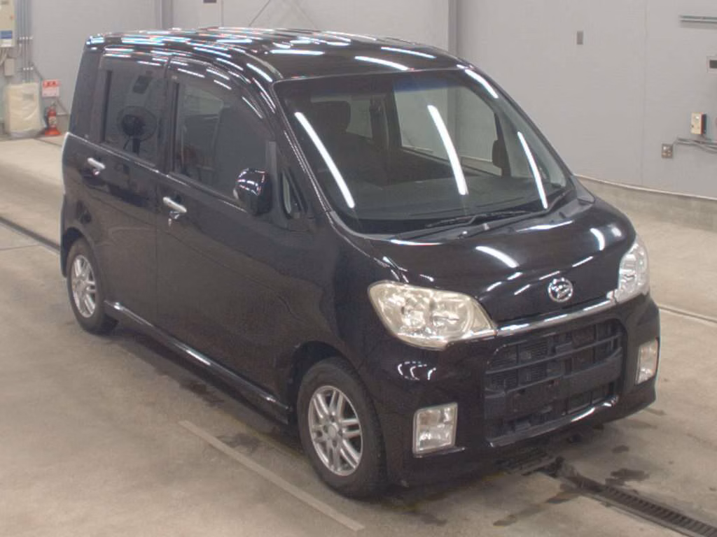 DAIHATSU TANTO EXE
