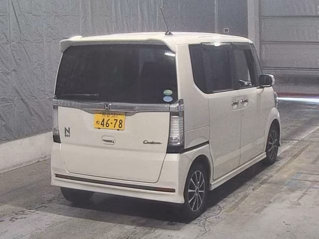 HONDA N-BOX