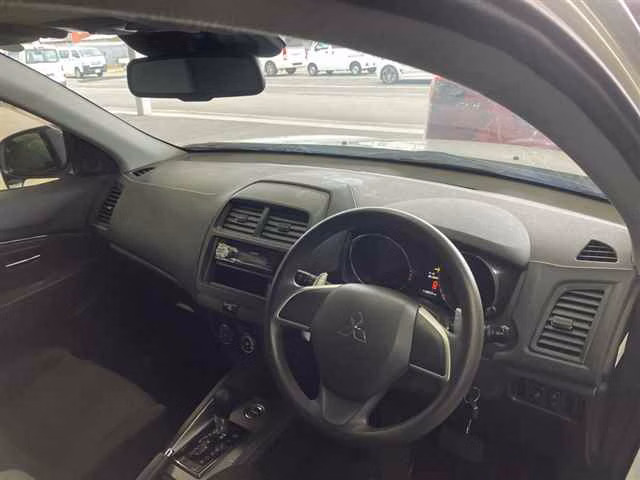 MITSUBISHI RVR