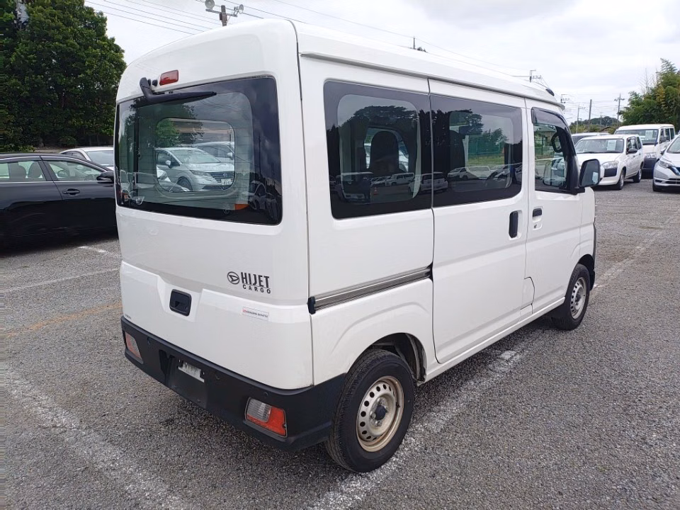 DAIHATSU ATRAI