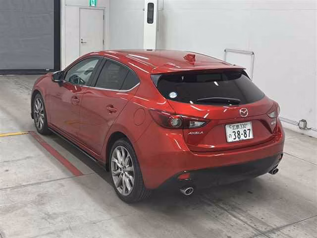 MAZDA AXELA