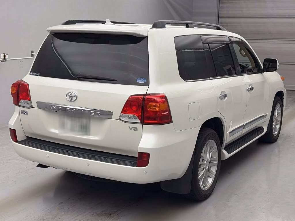 TOYOTA LAND CRUISER