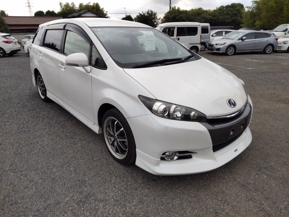 TOYOTA WISH