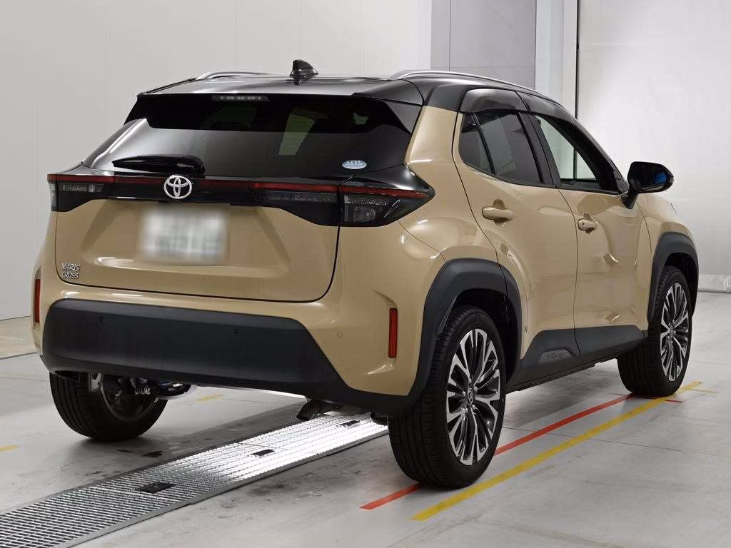 TOYOTA YARIS CROSS