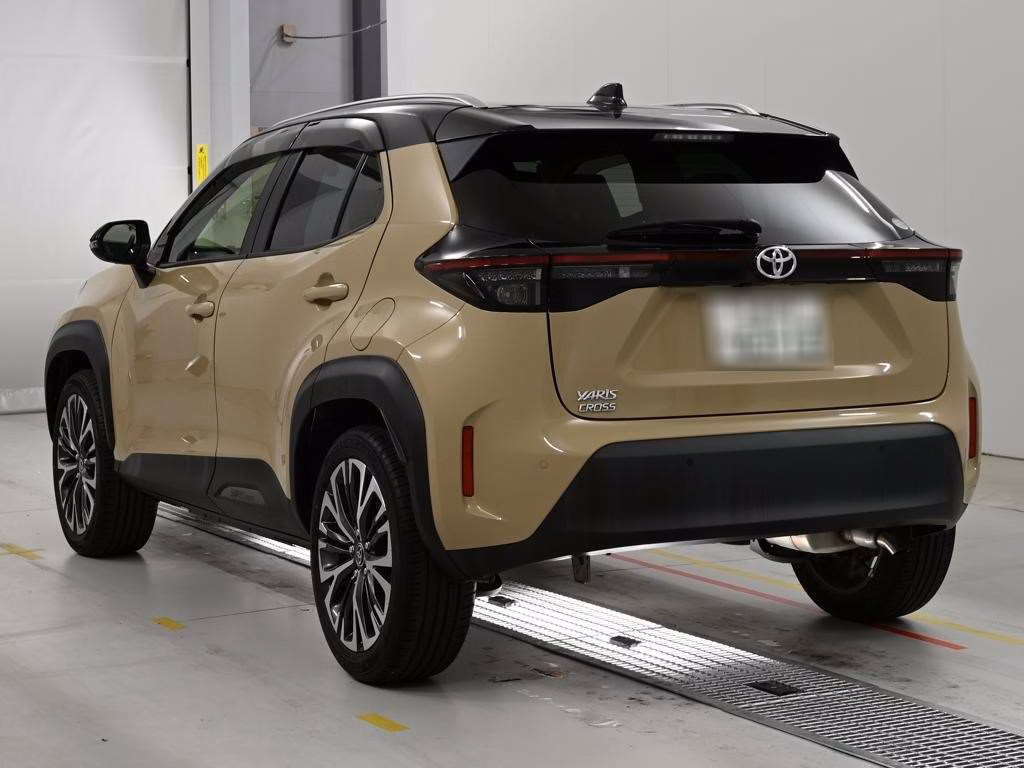 TOYOTA YARIS CROSS
