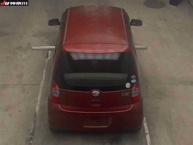 DAIHATSU ESSE