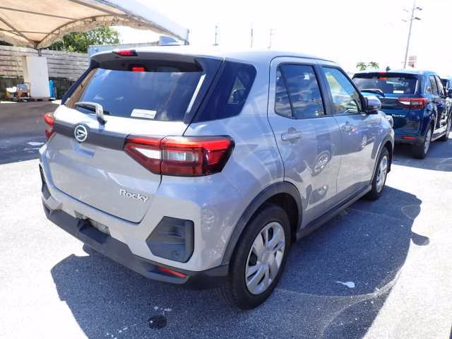 DAIHATSU ROCKY
