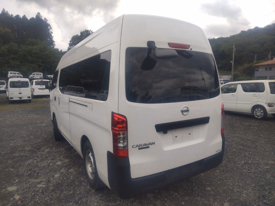 NISSAN NV350 CARAVAN