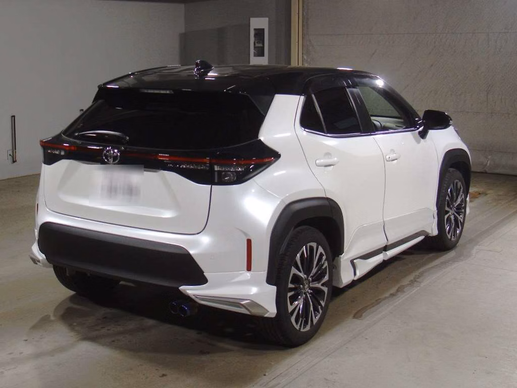 TOYOTA YARIS CROSS