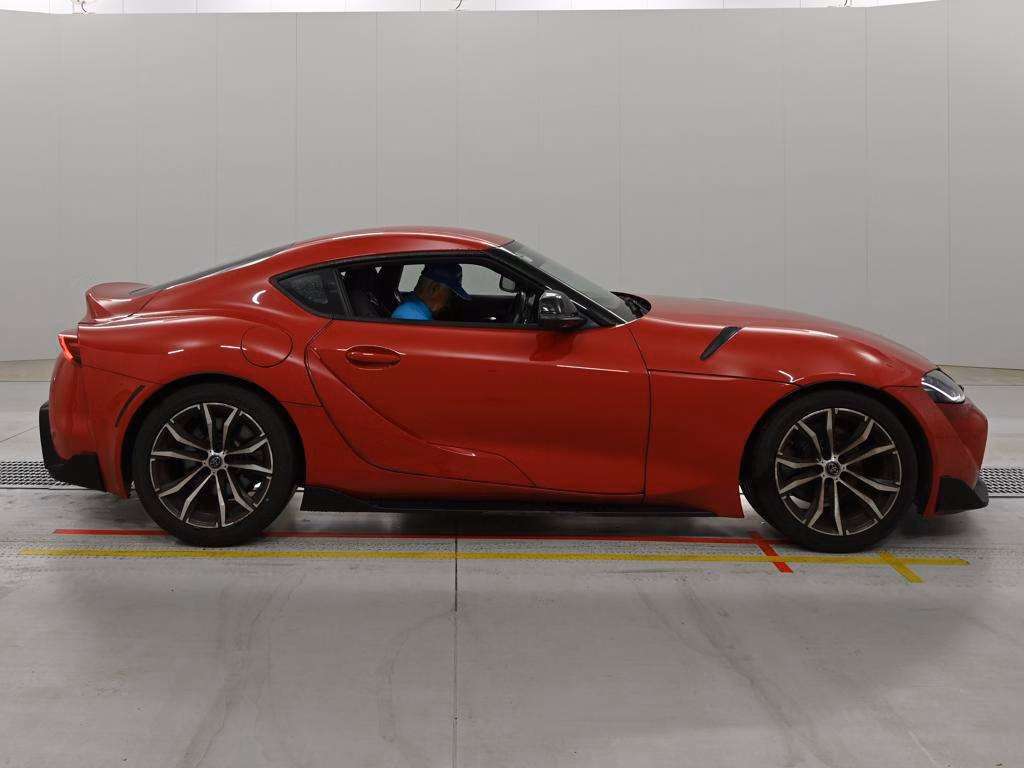 TOYOTA SUPRA