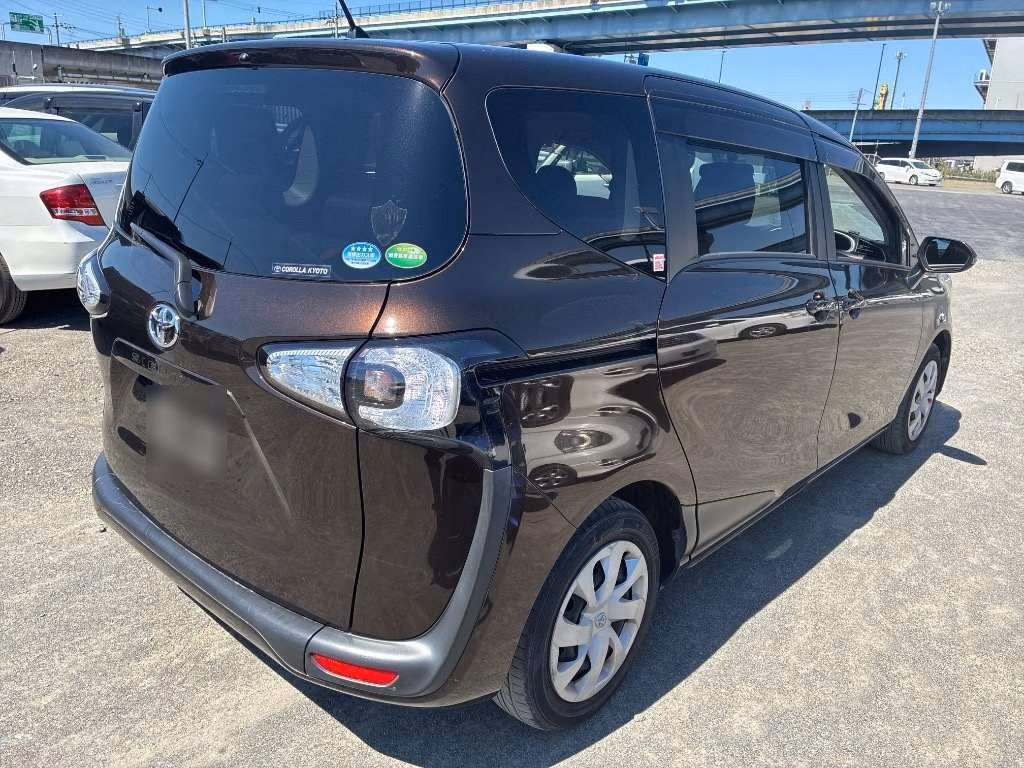 TOYOTA SIENTA