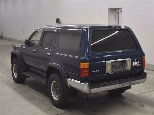 TOYOTA HILUX SURF