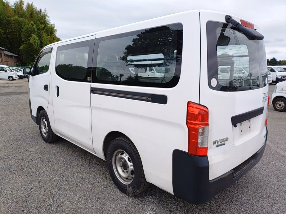 NISSAN NV350 CARAVAN