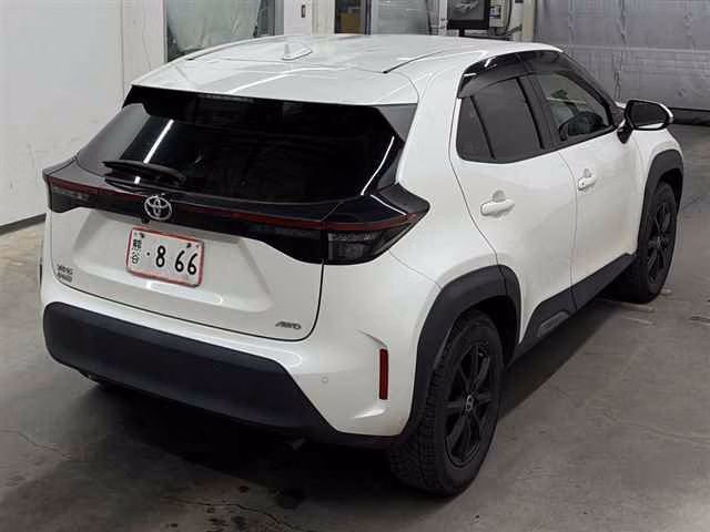 TOYOTA YARIS CROSS