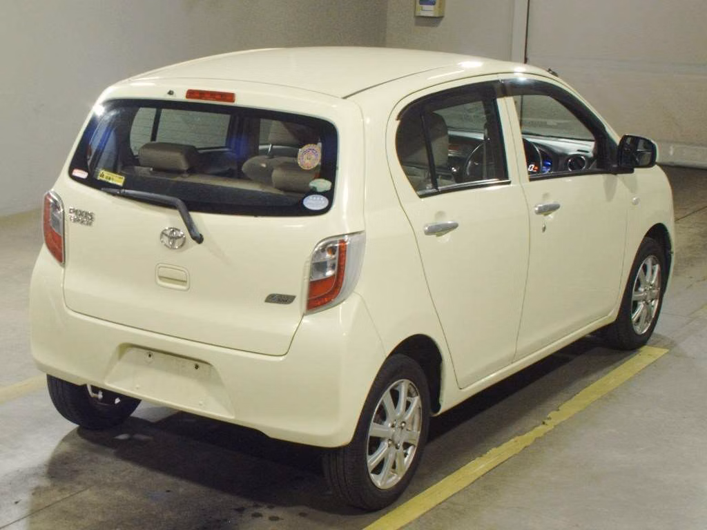 TOYOTA PIXIS EPOCH