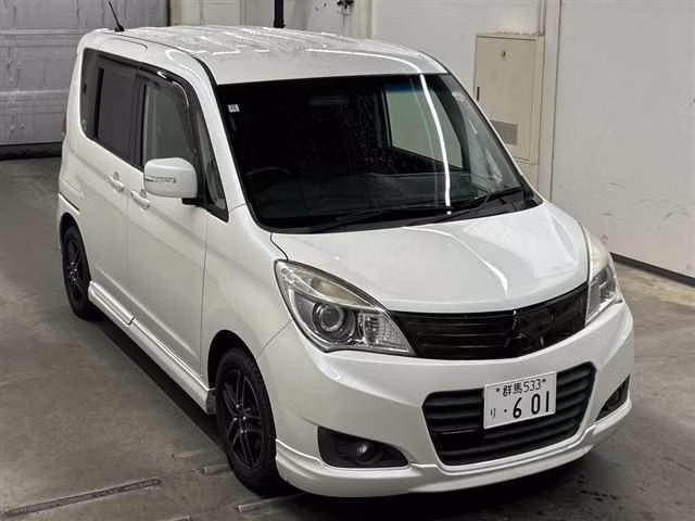 MITSUBISHI DELICA D:2