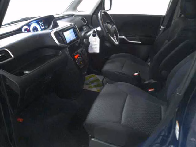 MITSUBISHI DELICA D:2