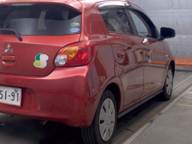 MITSUBISHI MIRAGE
