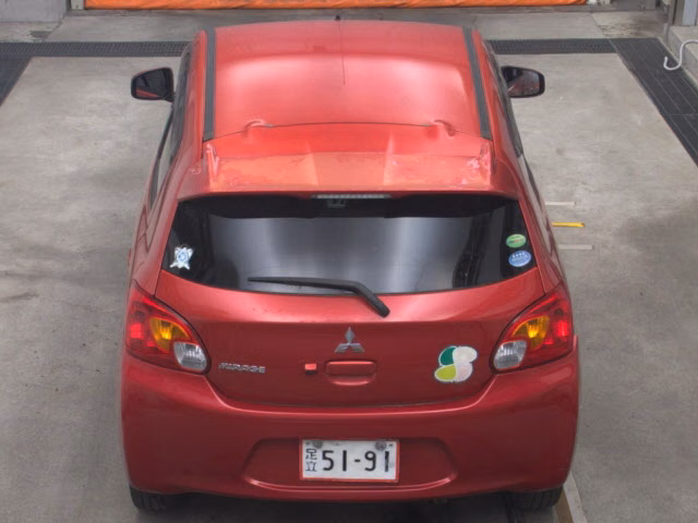 MITSUBISHI MIRAGE