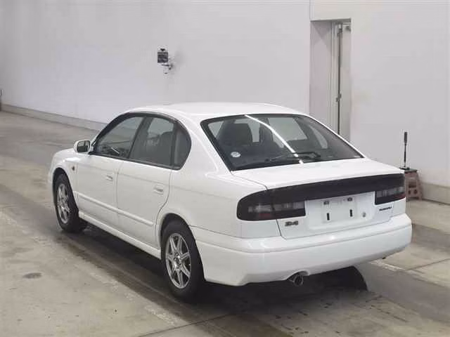 SUBARU LEGACY B4