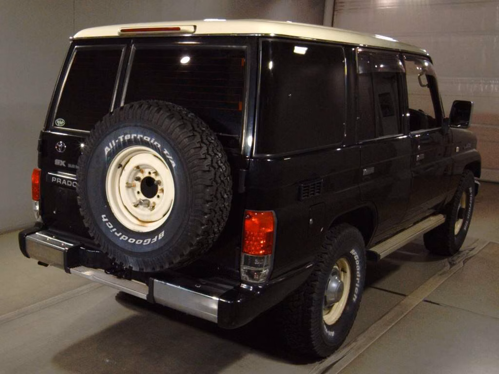TOYOTA LAND CRUISER PRADO