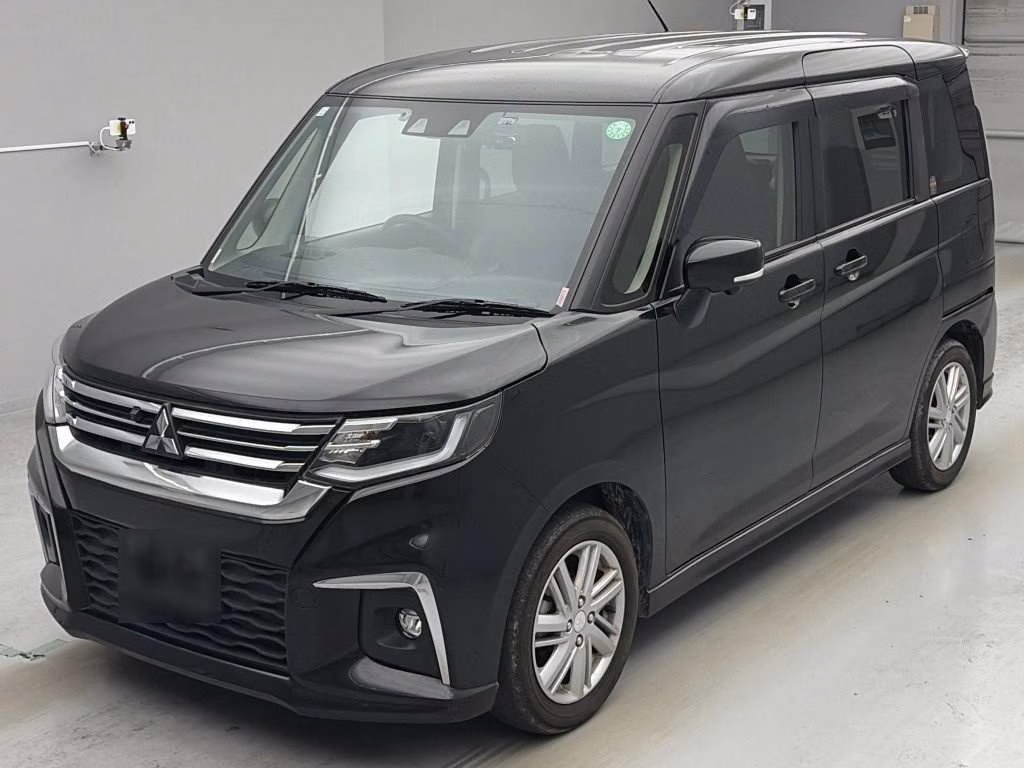 MITSUBISHI DELICA D:2