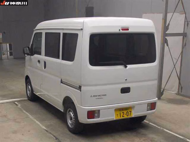 MITSUBISHI MINICAB
