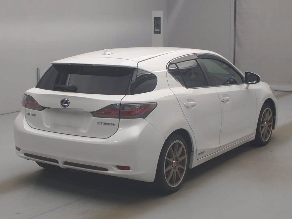 LEXUS CT200H