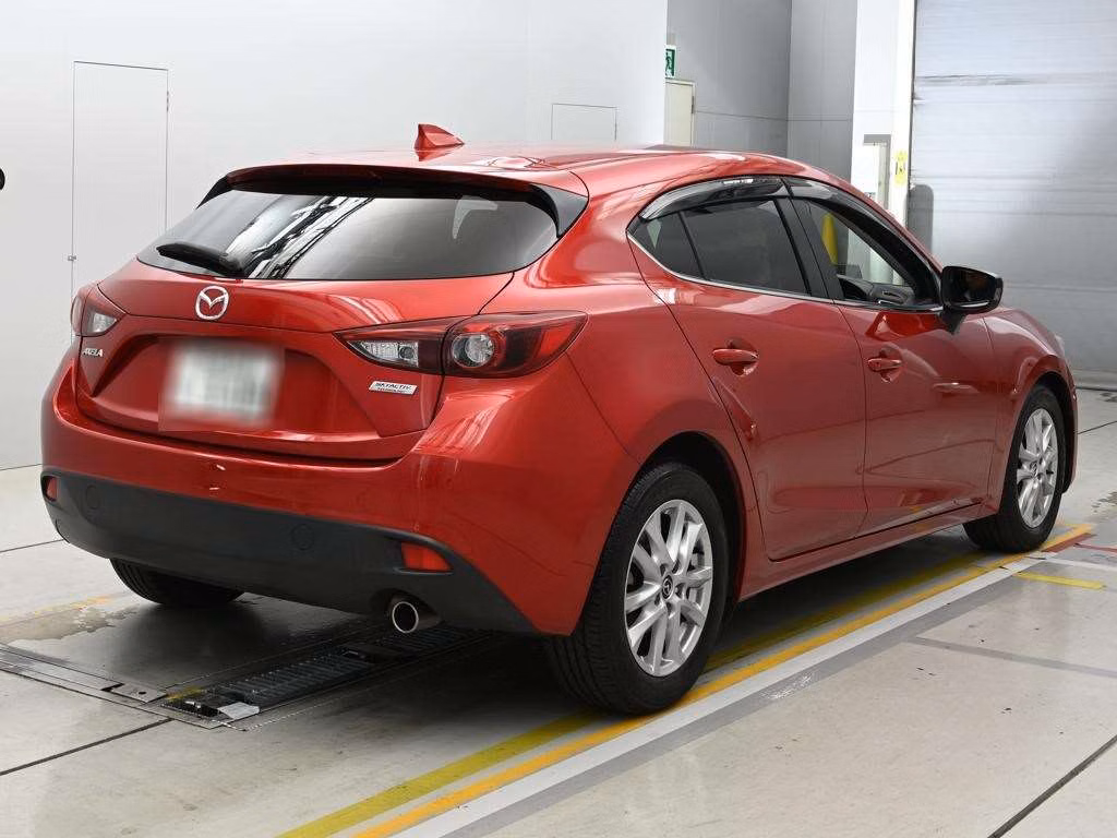 MAZDA AXELA