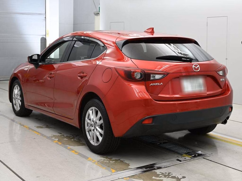 MAZDA AXELA