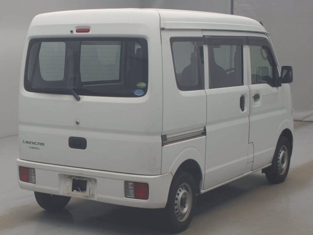 MITSUBISHI MINICAB