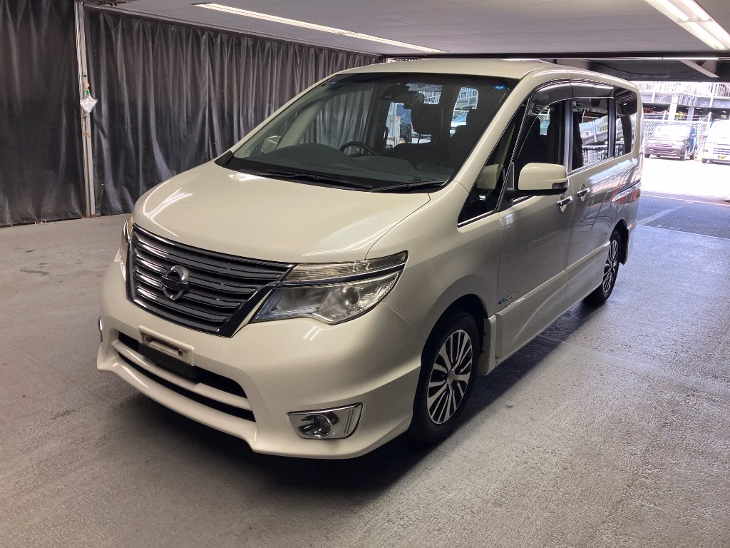 NISSAN SERENA