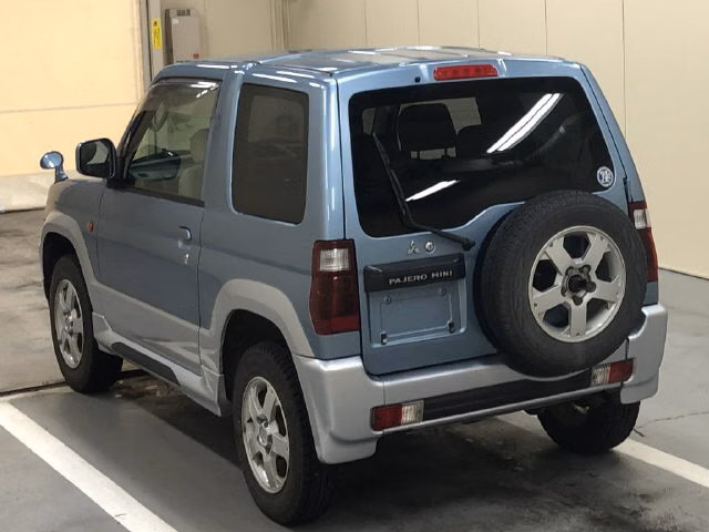 MITSUBISHI PAJERO MINI
