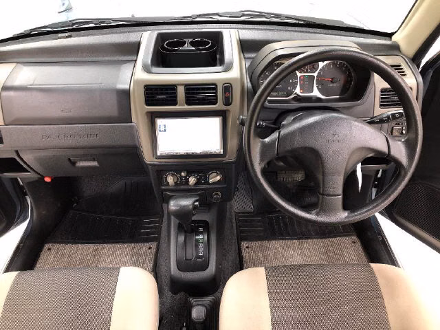 MITSUBISHI PAJERO MINI