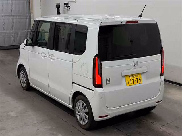HONDA N-BOX