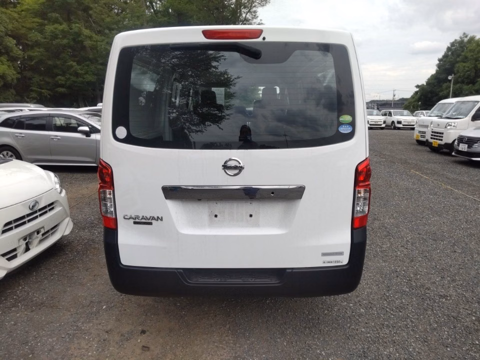 NISSAN NV350 CARAVAN