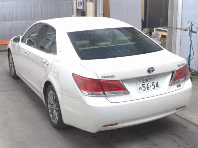 TOYOTA CROWN