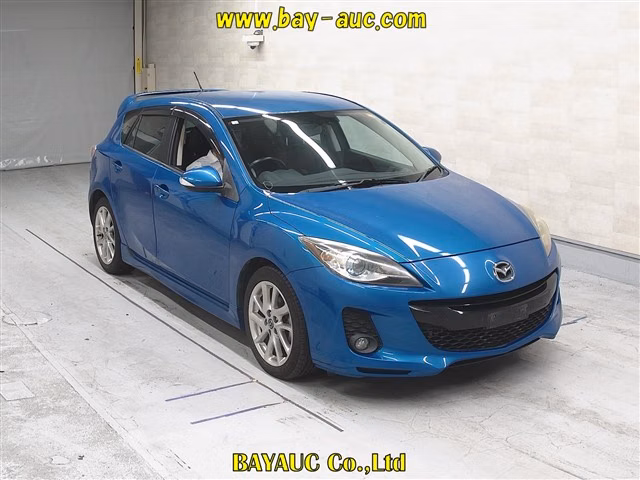 MAZDA AXELA