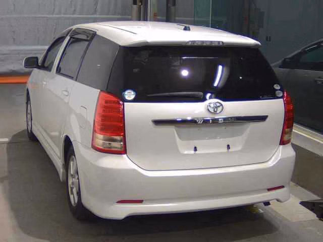 TOYOTA WISH
