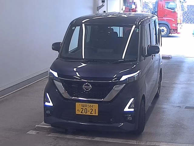 NISSAN ROOX