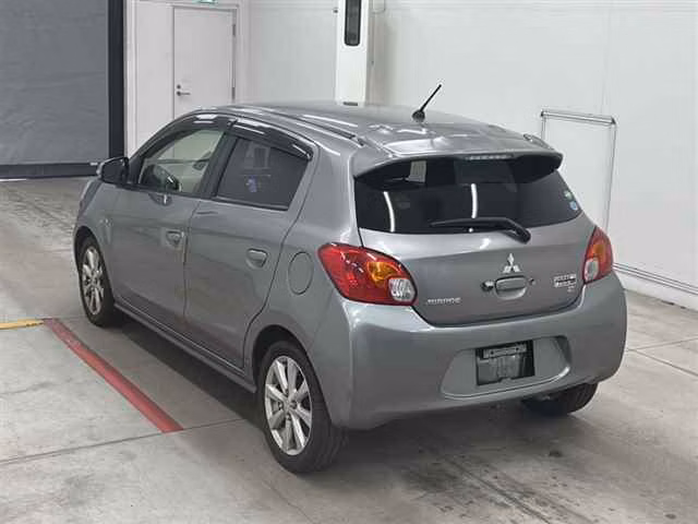 MITSUBISHI MIRAGE