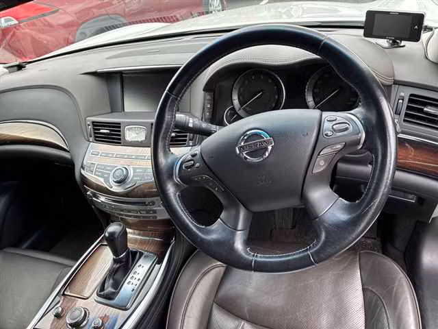 NISSAN FUGA