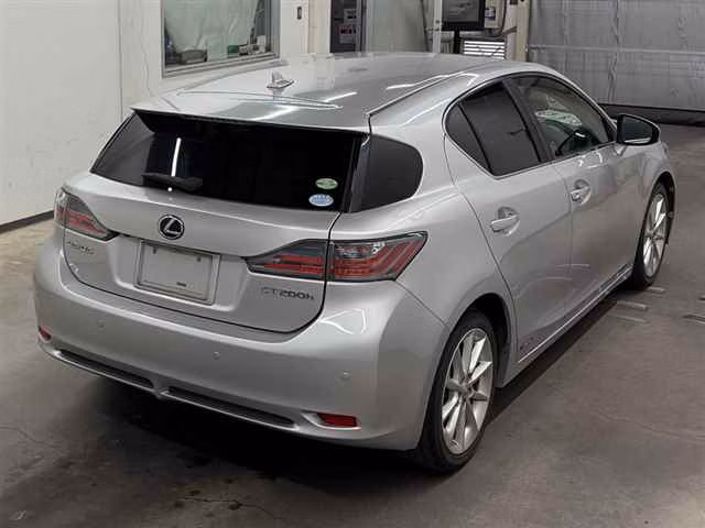 LEXUS CT200H
