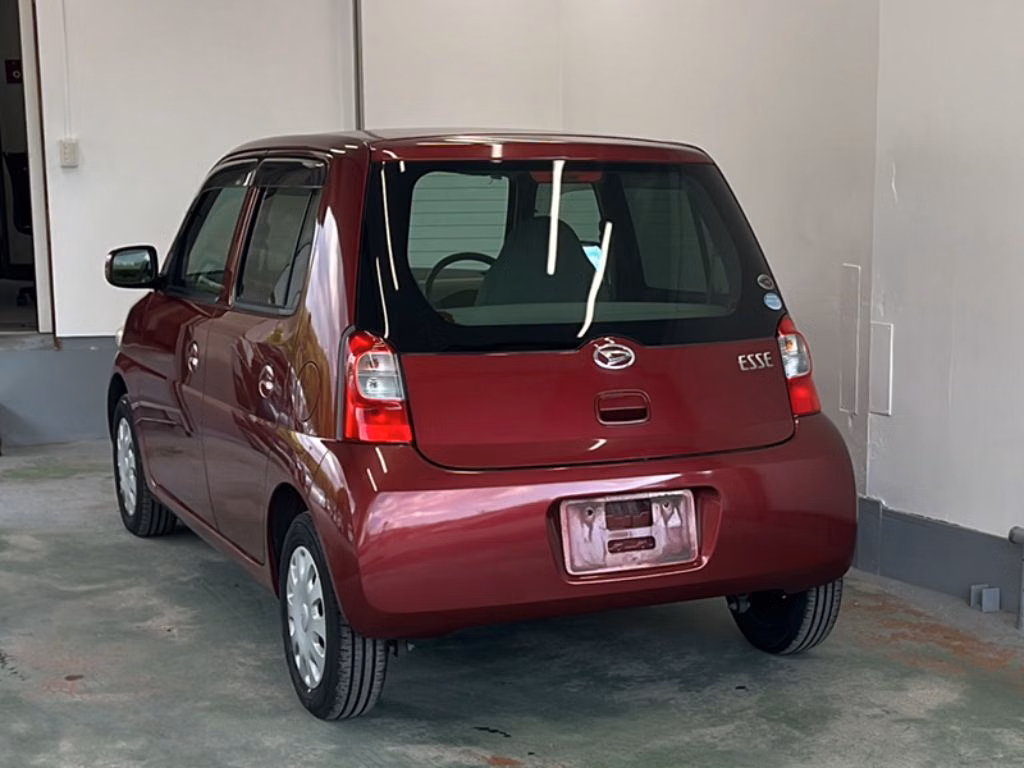 DAIHATSU ESSE