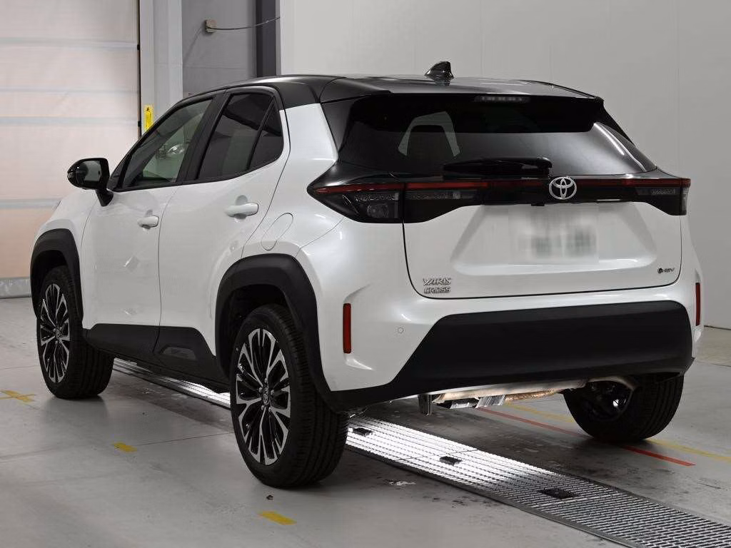 TOYOTA YARIS CROSS