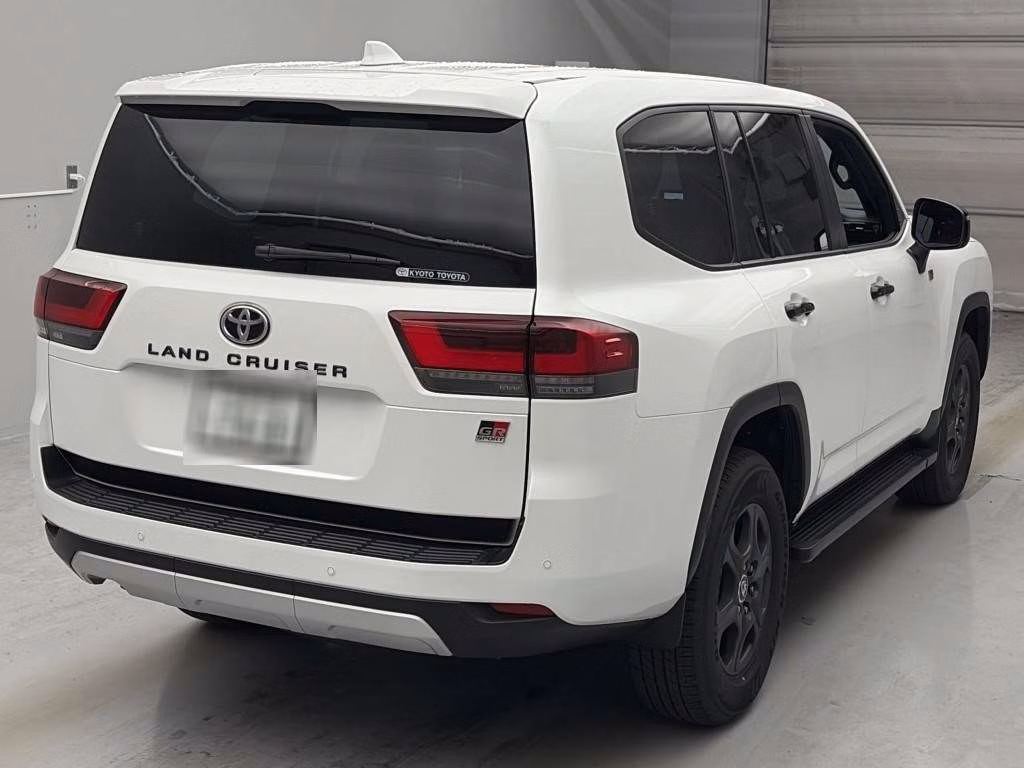 TOYOTA LAND CRUISER