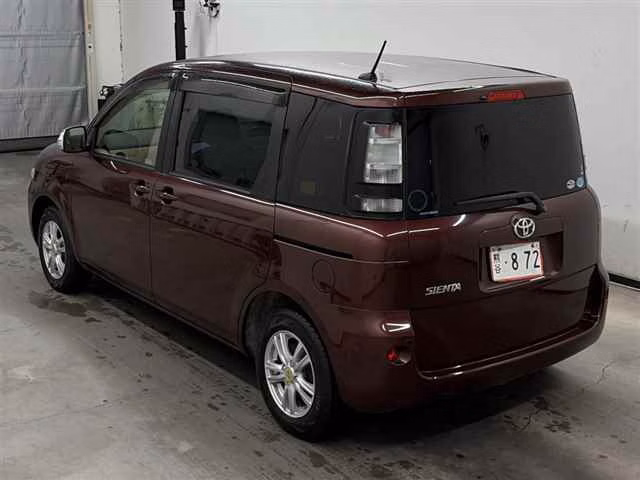 TOYOTA SIENTA