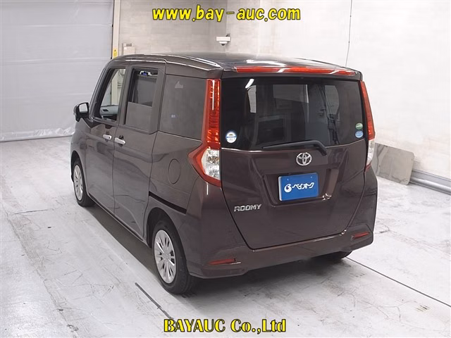 TOYOTA ROOMY